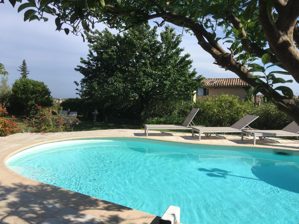 Bed and Breakfast Mas des Kardouons Tourrettes-sur-Loup Exterior foto