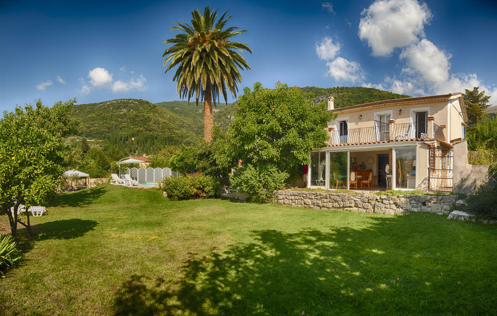 Bed and Breakfast Mas des Kardouons Tourrettes-sur-Loup Exterior foto